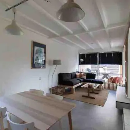 Feriehus Cosy With Private Garden Noordwijkerhout