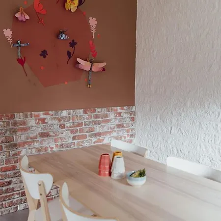 Cosy With Private Garden Vakantiehuis