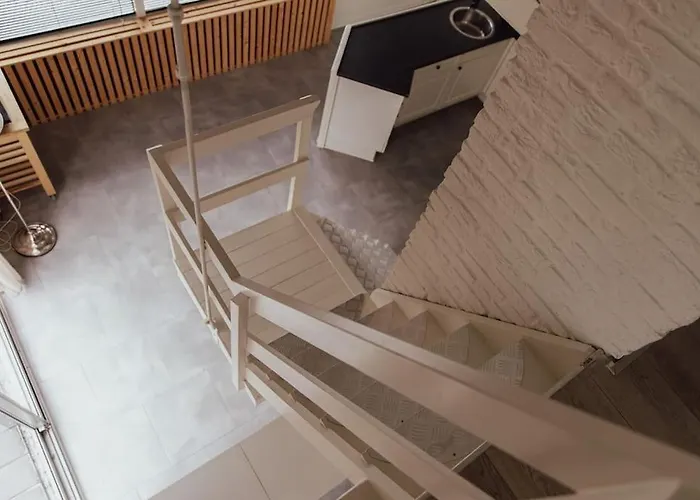 Cosy With Private Garden